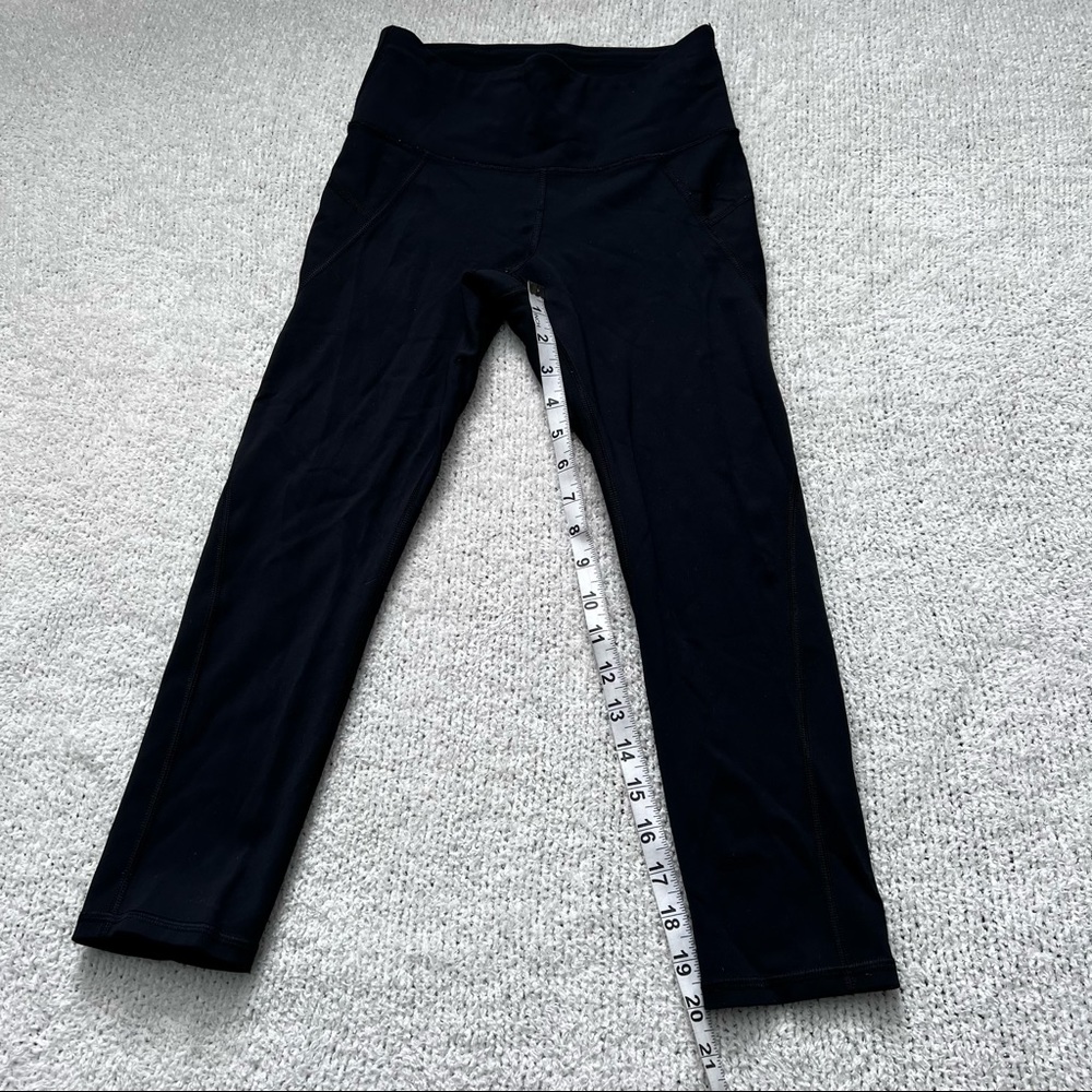 Athleta Stealth Capri Crop Tight Leggings yoga Gym Solid Black Extra Small XS - Picture 3 of 9